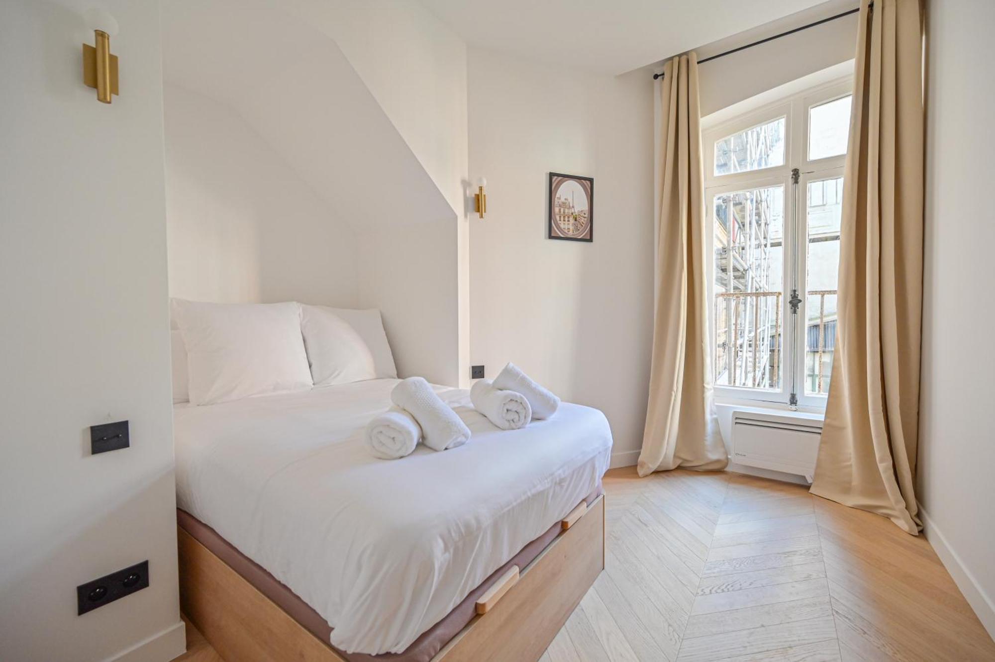 Sumptuous & Serene Parisian Flat Экстерьер фото